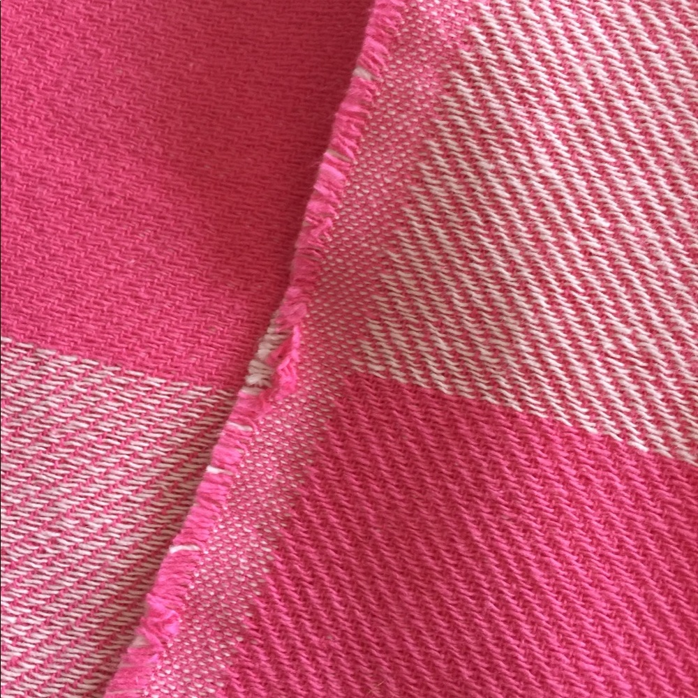 Victoria’s Secret cotton beach blanket w/ logo - Picture 10 of 11